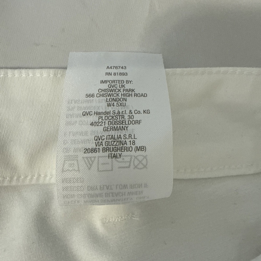 D & Co. Women's‎ Plus Sized Shorts White Size 18w - Picture 6 of 6